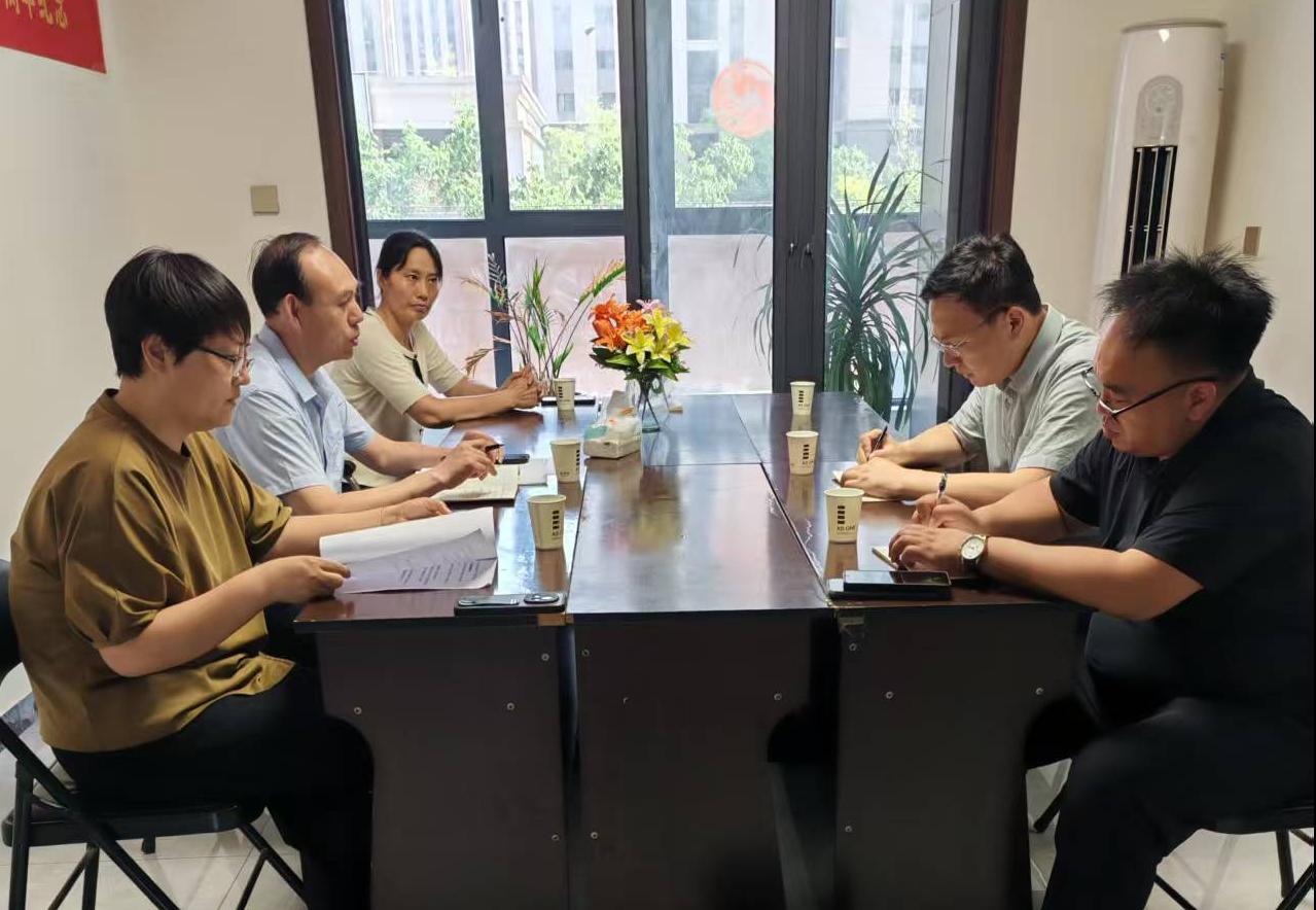 市社科联领导莅临学会...